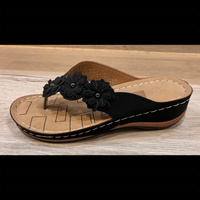 Lightweight Low wedge flower sandals with toe post