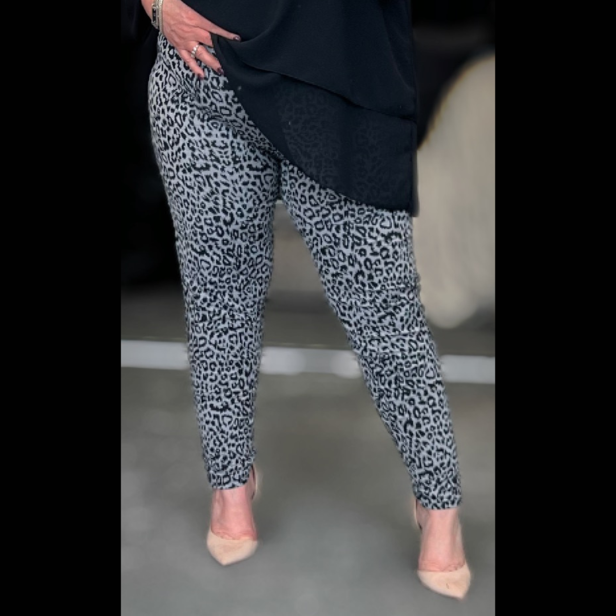Grey Black Leopard Print High Rise Plus Size Leggings