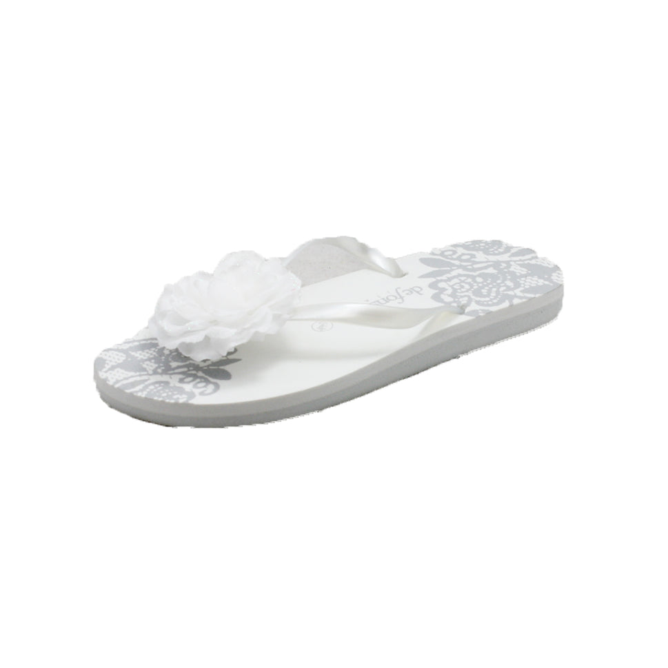 Rosette detail front pretty flip flopsWhite / UK 3-4