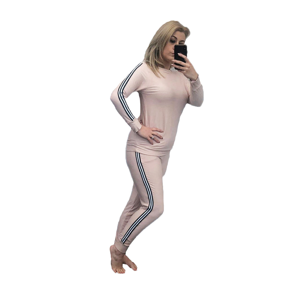 SOFT STRETCHY TRACKSUIT WITH SIDE POCKETS AND STRIPESPeach / White / UK 12-14